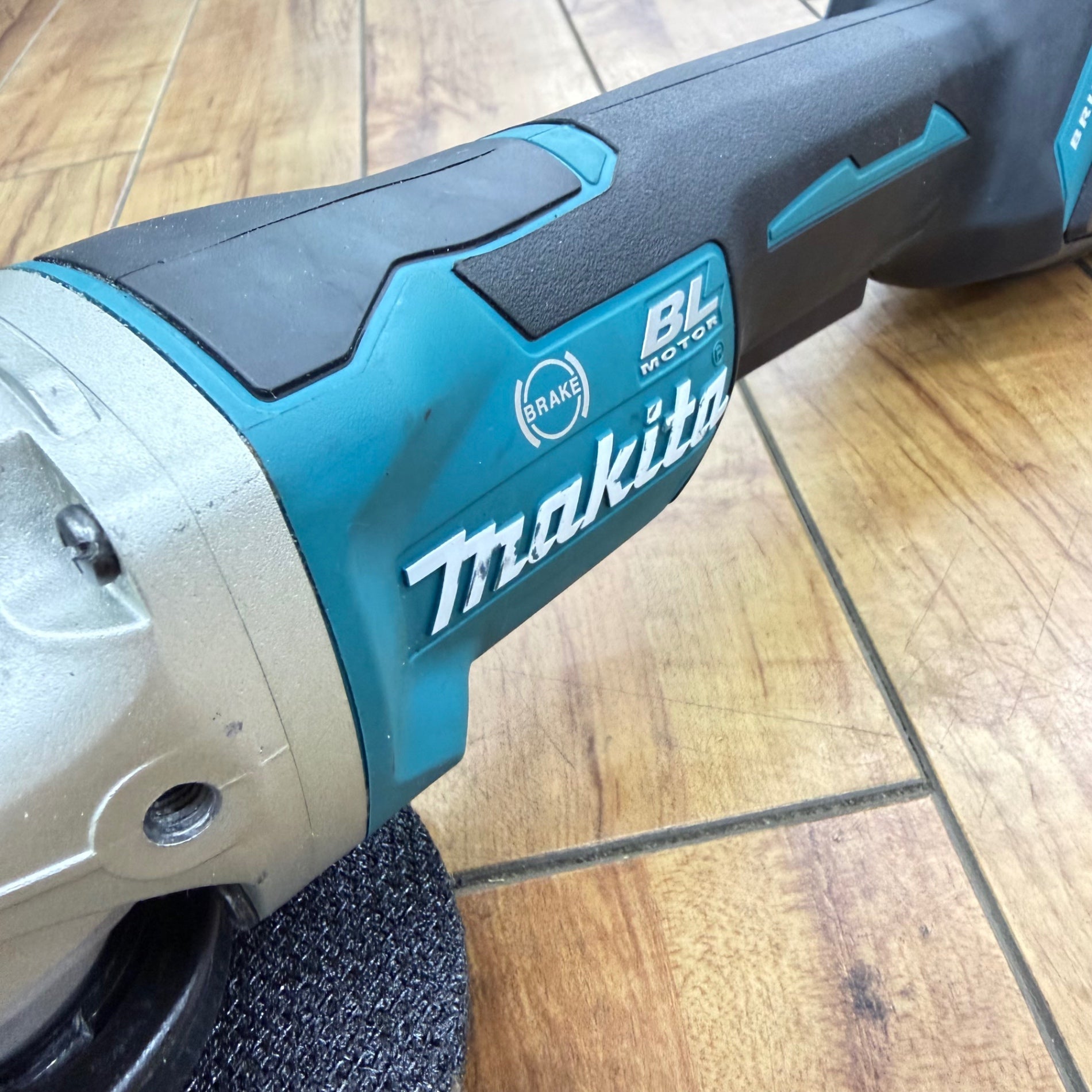 程度良好 18V 125mm コードレスディスクグラインダ GA508DZ バッテリー1個付属(BL1860B)【リライズ蓮田店】