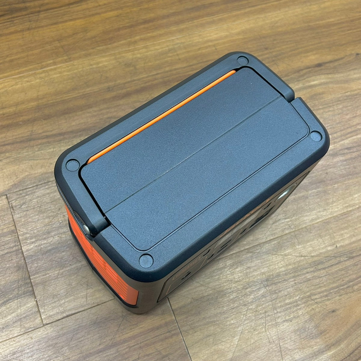 美品 Jackery ジャクリ ポータブル電源 PTB021 240Wh 定格出力200W 瞬間最大400W 【船橋馬込店】