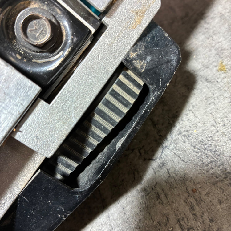 82mm 電動カンナ1900BA 替刃式 【市川行徳店】