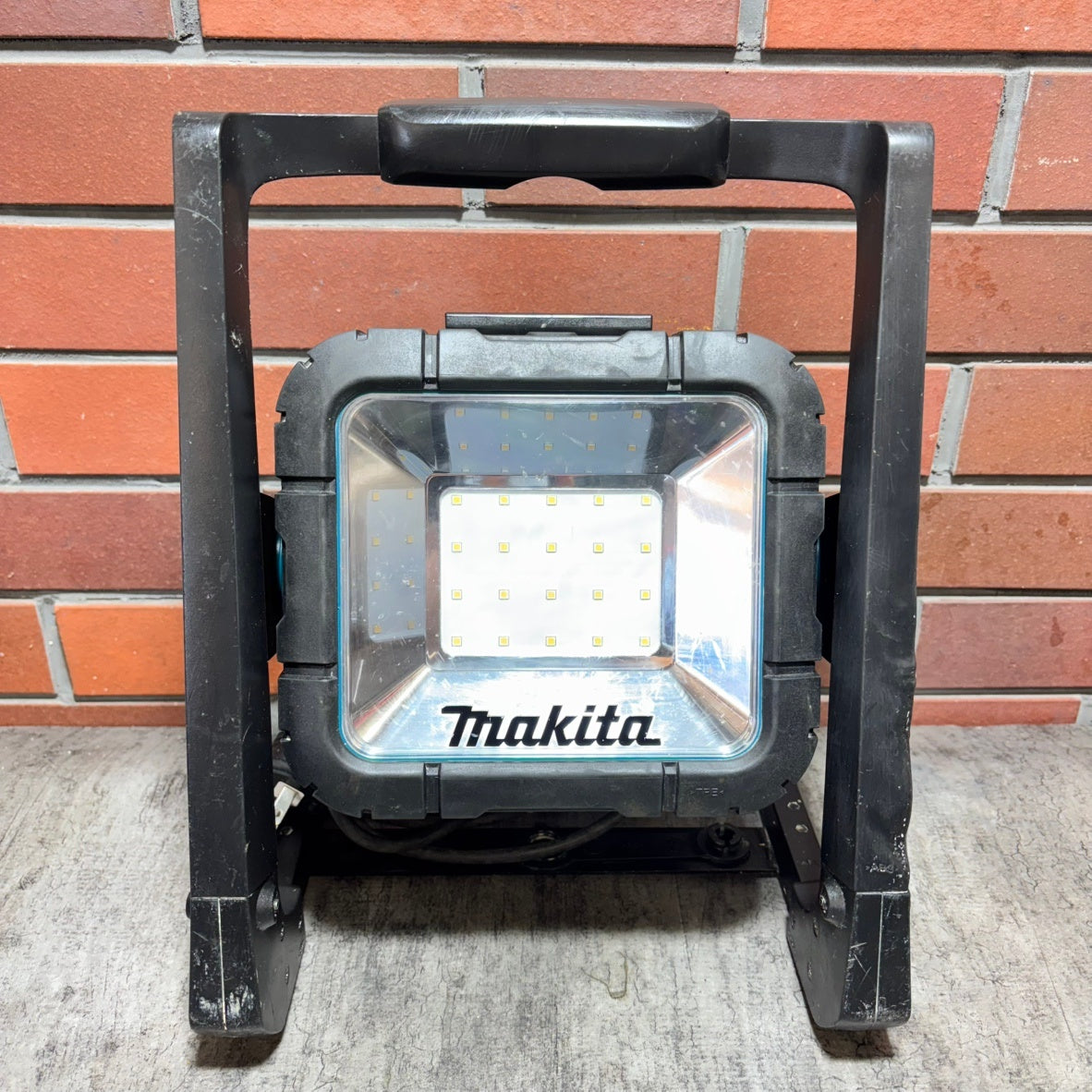 ◆マキタ(makita) コードレスLEDスタンドライト ML805 【市川行徳店】