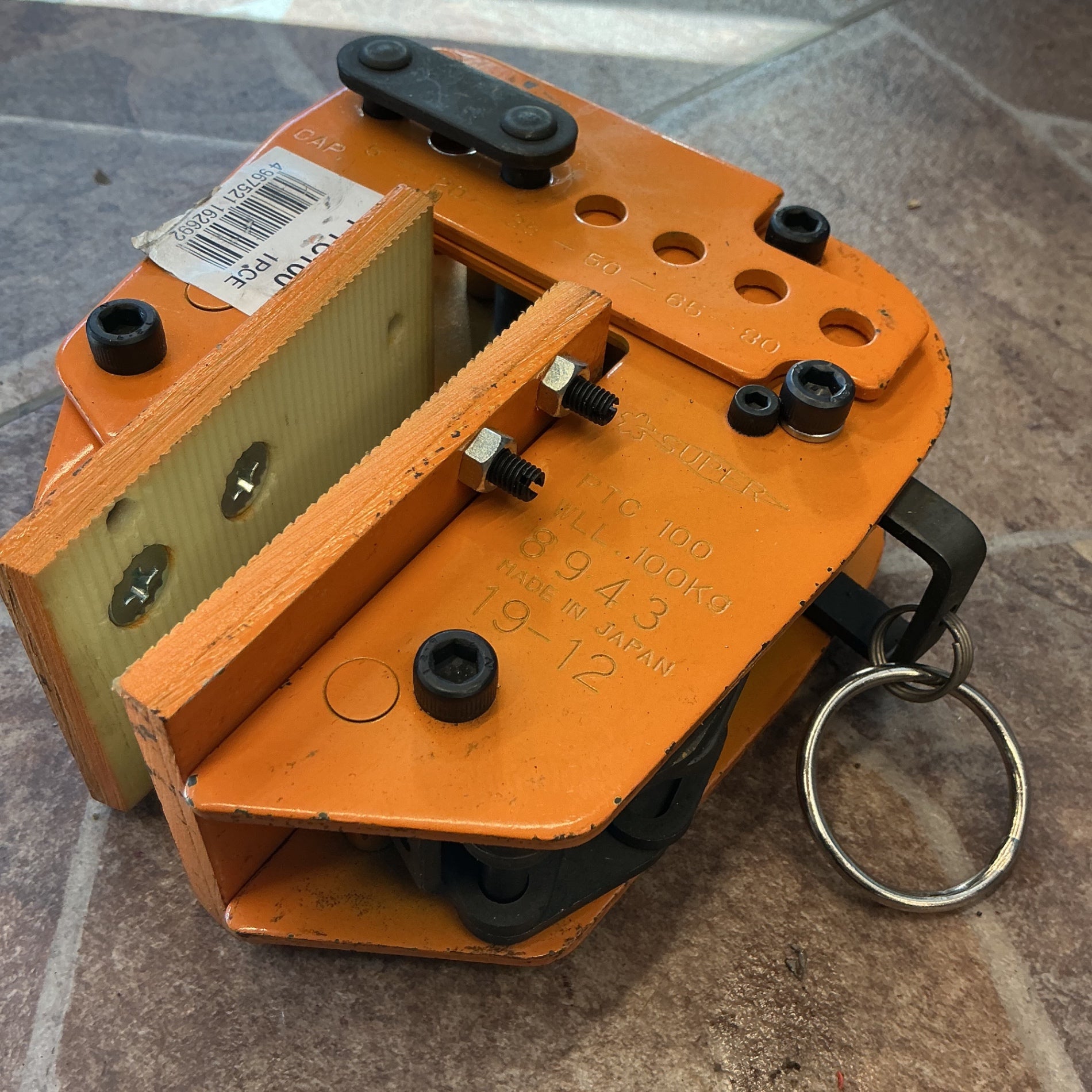 【中古・ダメージ低め】 スーパーツール (SUPER) 型枠・パネル吊クランプ PTC100 1台のみ 【越谷店】