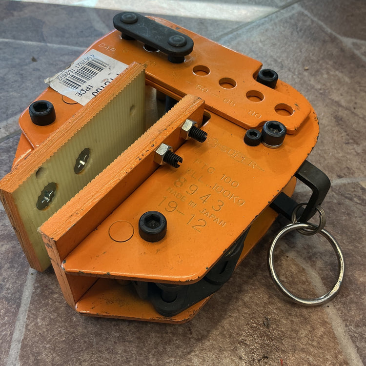 【中古・ダメージ低め】 スーパーツール (SUPER) 型枠・パネル吊クランプ PTC100 1台のみ 【越谷店】