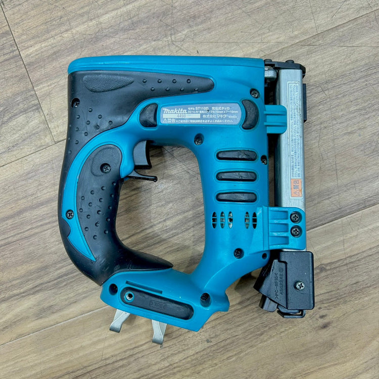 マキタ makita 14.4V 充電式タッカ ST110DZ 本体のみ 【船橋馬込店】