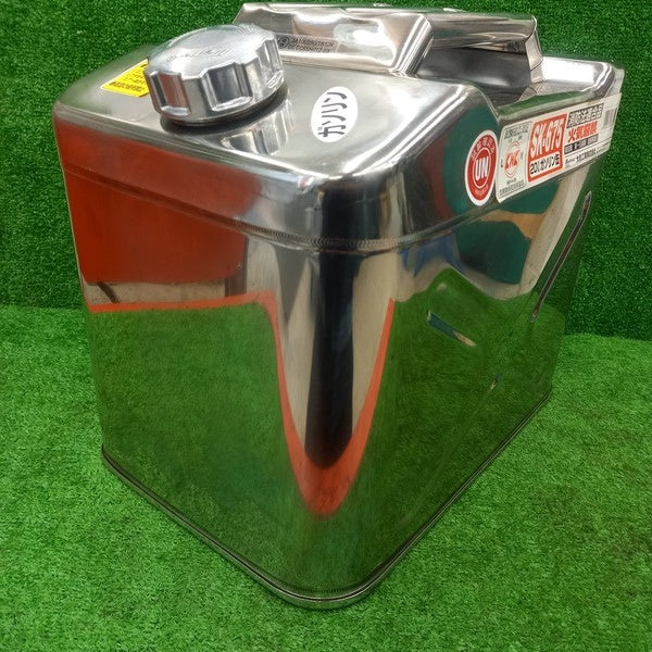 ガソリン携行缶 SK-675 【野田愛宕店】