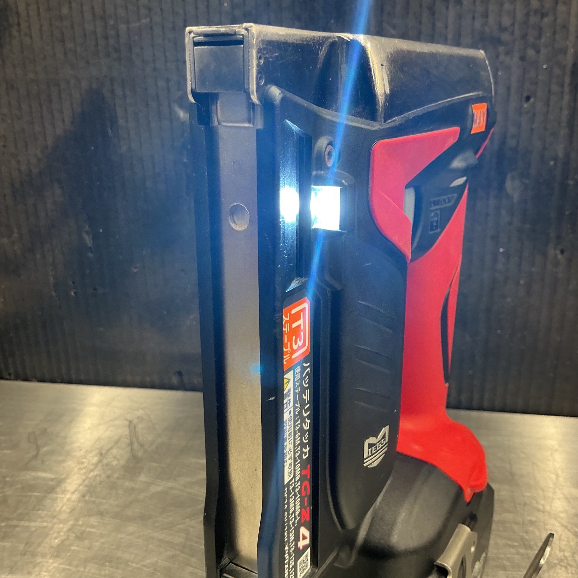 【中古】マックス(MAX) バッテリタッカ TG-Z4-BC/1850A  【越谷店】