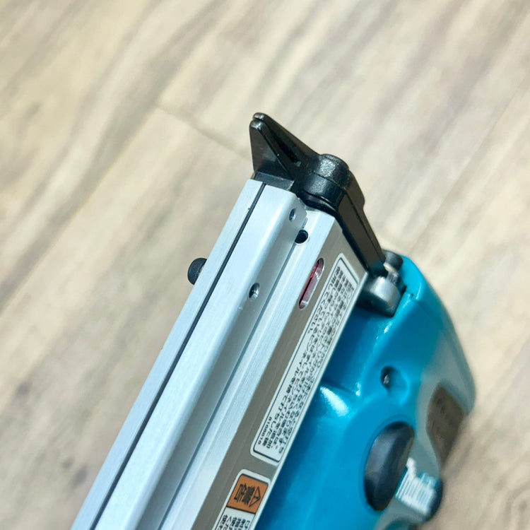 美品 マキタ (makita) 14.4V 充電式ピンタッカー PT350DZ 本体のみ 【船橋馬込店】