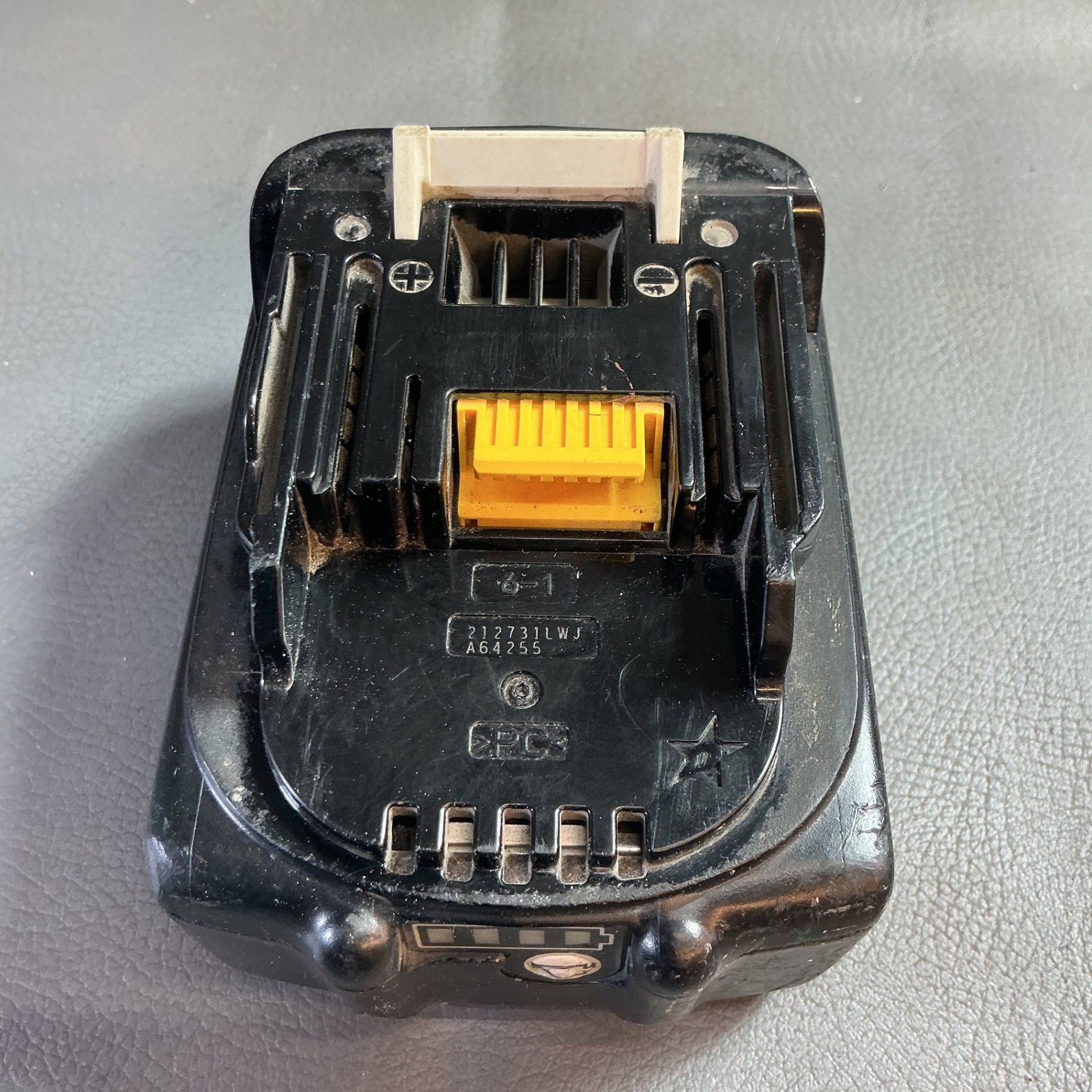 【中古】マキタ　18Vリチウムイオンバッテリー　BL1860B  【越谷店】