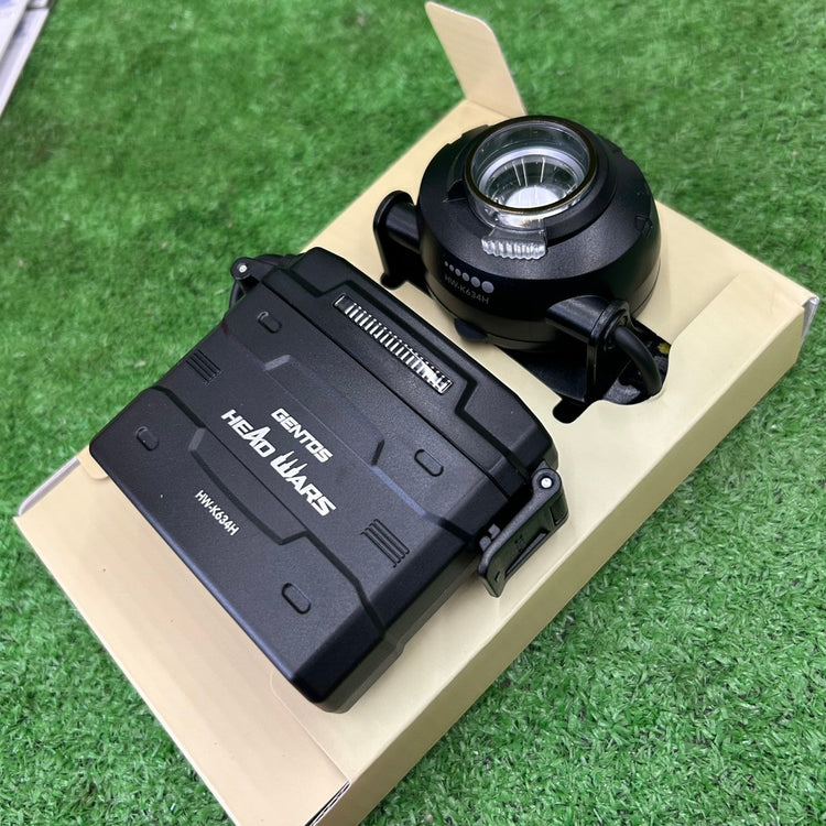 LEDヘッドライト 高輝度チップタイプ白色LED IP64 最大800lm 専用充電池（付属）/乾電池（単3形アルカリ電池×4本別売）兼用 HW-K634H 【野田愛宕店】