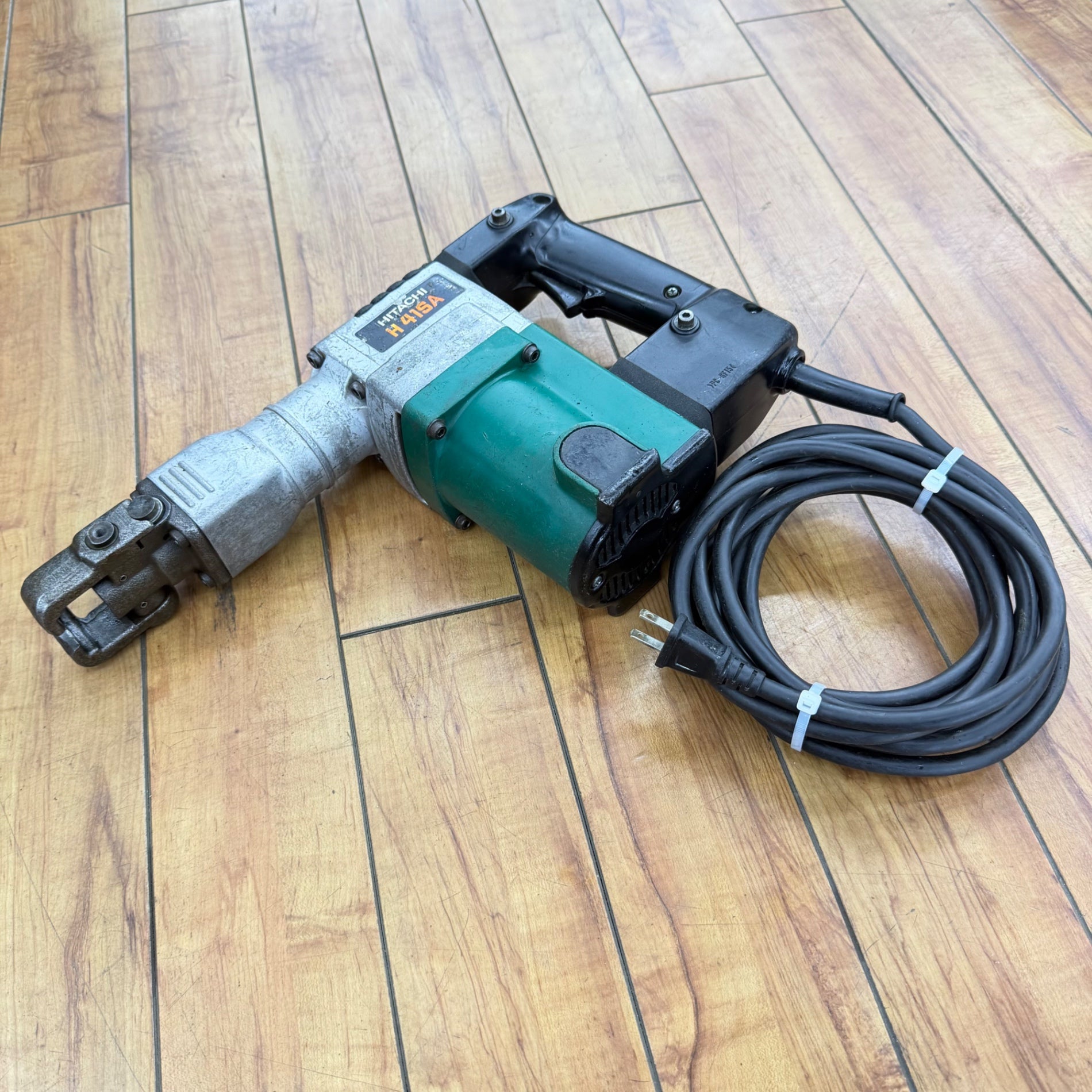 打撃動作良好 六角軸17mm 電動ハンマ H41SA 【リライズ蓮田店】