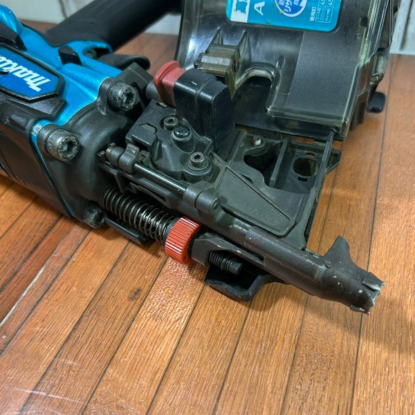 ◆マキタ(makita) 高圧エア釘打ち機 AN935HM 【野田愛宕店】