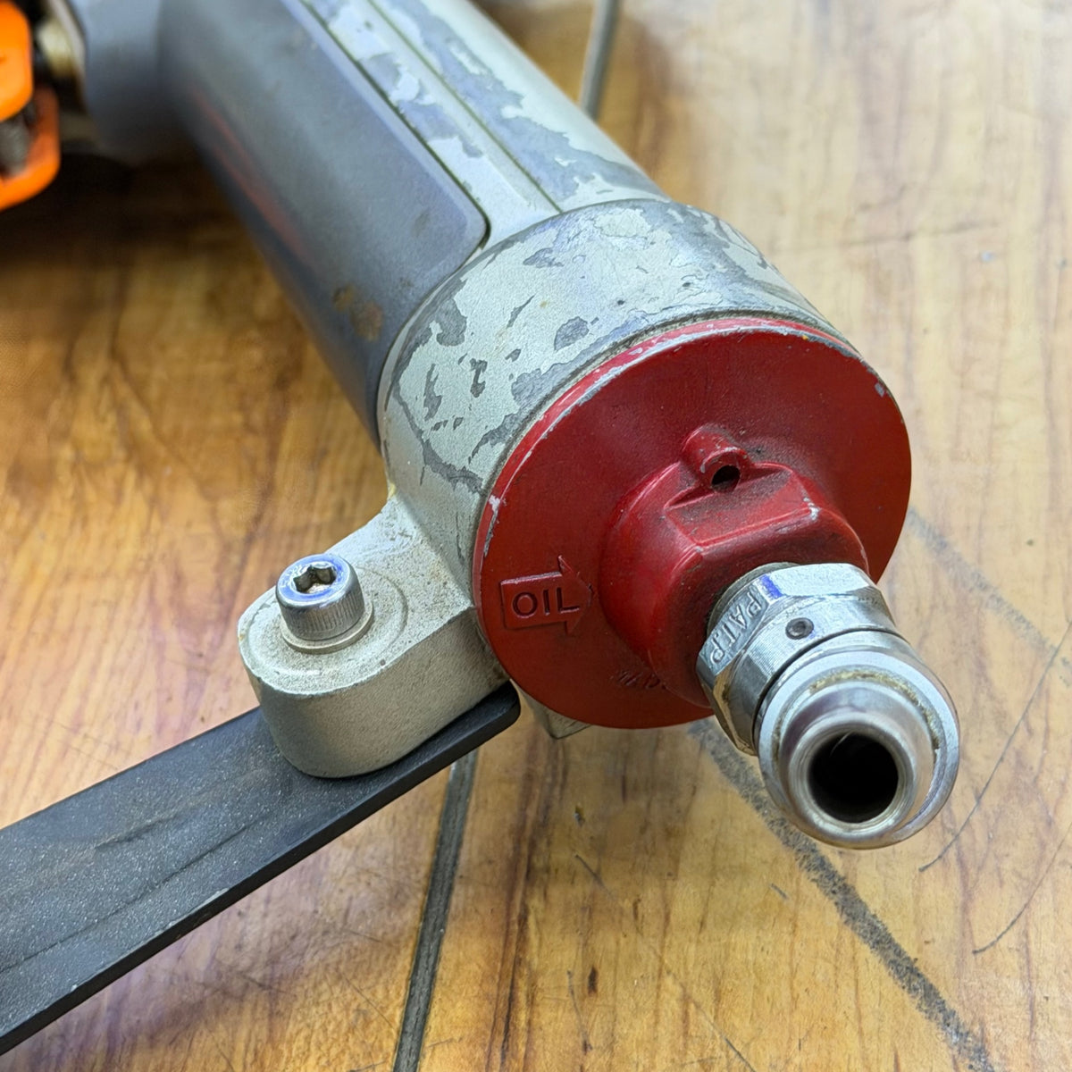 動作確認済み 幅9mm 常圧フロア用タッカ TA-557A/957T 【リライズ蓮田店】