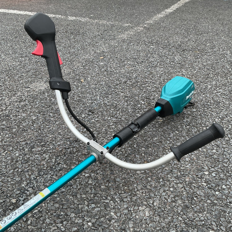 【※発送不可※中古】 マキタ(makita) 40Vmax コードレス草刈機 MUR005GZ チップソー使用可能モデル 【越谷店】
