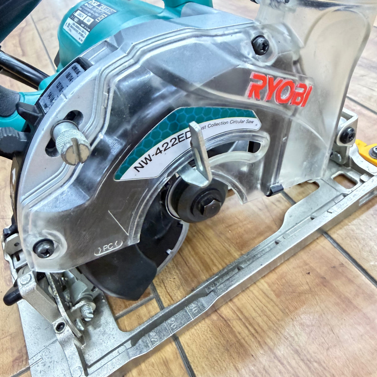 美品 125mm 電子集じん丸ノコ ショートコード仕様 NW-422ED 611302A 【リライズ蓮田店】