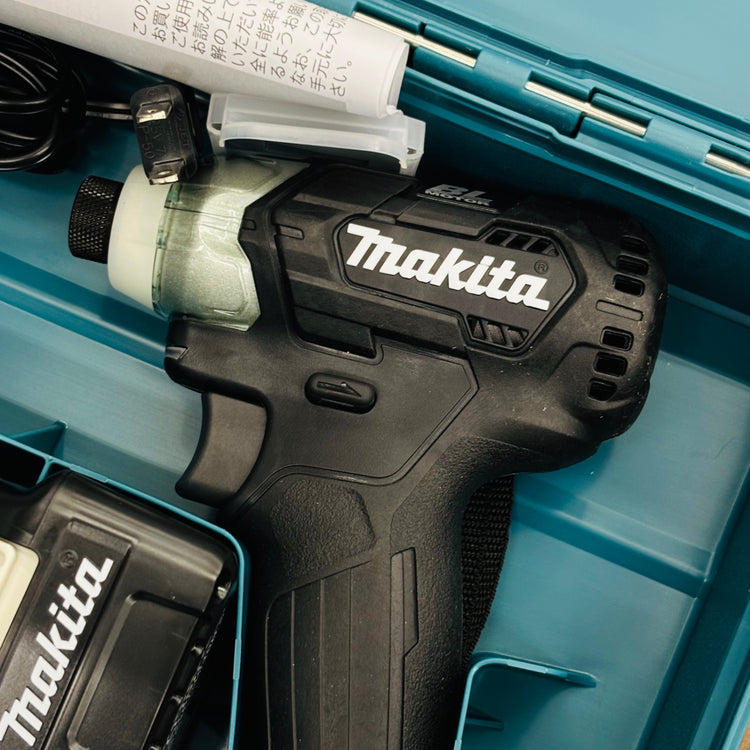 未使用  10.8v コードレスインパクトドライバー TD111DSMXB 【リライズ蓮田店】