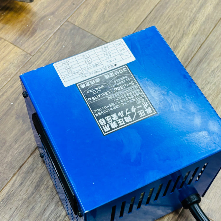 美品 ) ポータブル変圧器 STX-3QB 【リライズ蓮田店】