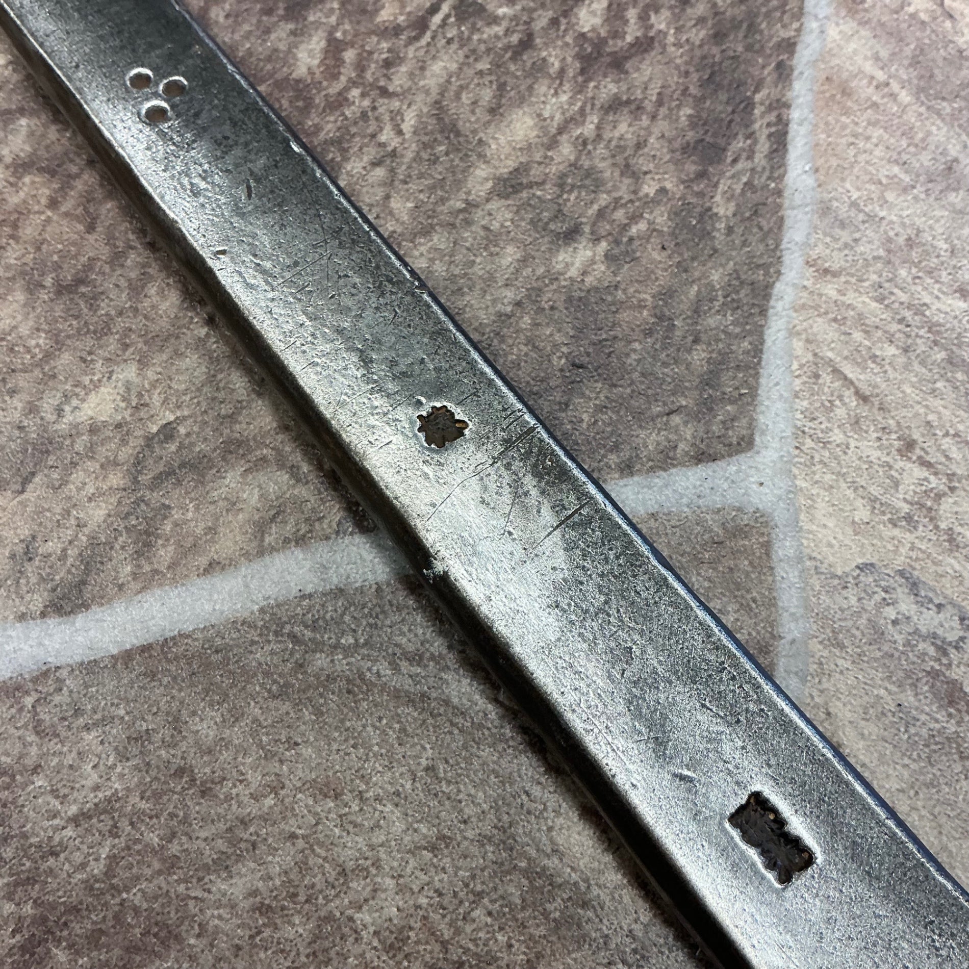 【中古・サビ、汚れ取りの研磨済み】 椿モデル 750mm 解体バール かじ寅タイプ 割りありタイプ 【越谷店】