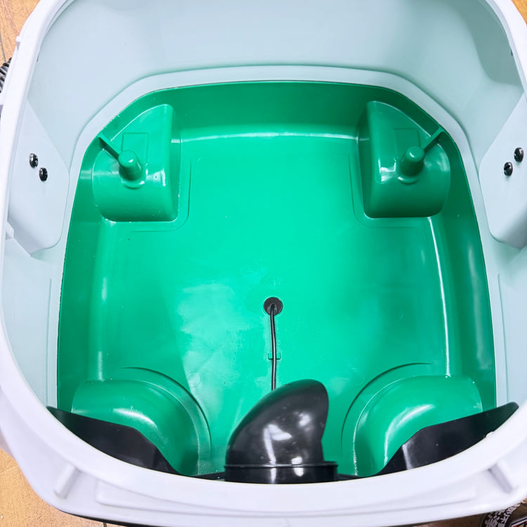 極美品 マキタ(makita) 乾湿両用 集じん機 M442 【リライズ蓮田店】