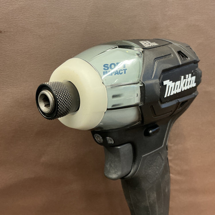 【未使用】 マキタ makita 18V ソフトインパクトドライバー TS141DRG ブラック 静音インパクト トルク最大40N・m バッテリは1点のみ 【越谷店】