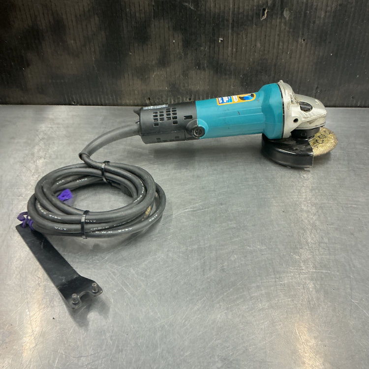 【中古】マキタ(makita) ディスクグラインダー 9533BLA  【越谷店】