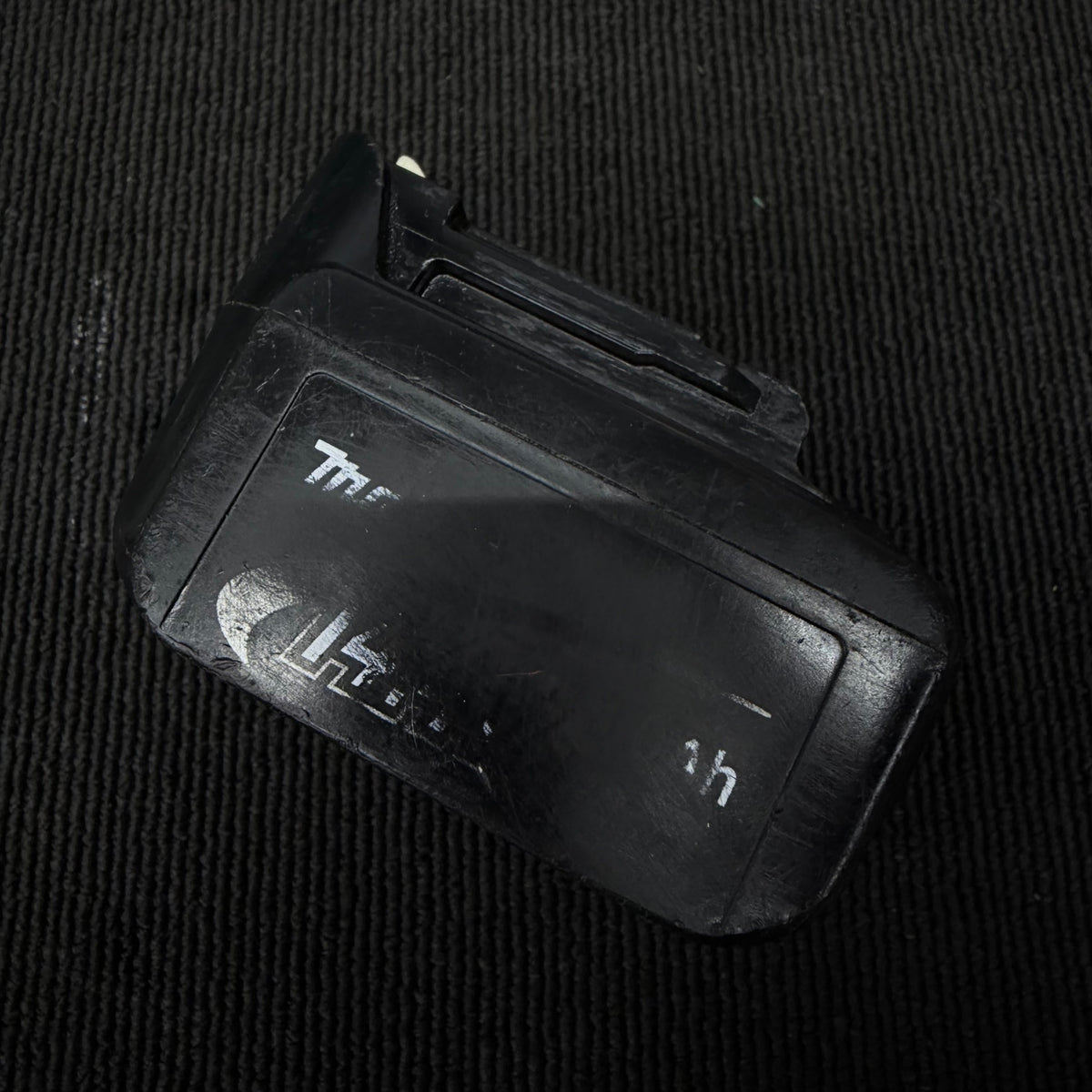 【コンパクト便】純正品 (14.4V/3.0Ah) リチウムイオンバッテリー BL1430【リライズ蓮田店】