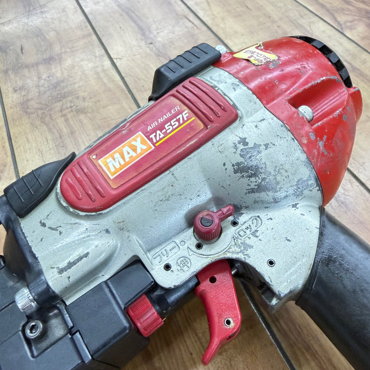 打ち込み動作良好 9mm 常圧フロアタッカ TA-557F/957Tフロア 【リライズ蓮田店】