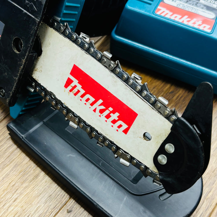 動作品  12V充電式チェーンソー UC120DRA 互換バッテリ(未使用)付き【リライズ蓮田店】