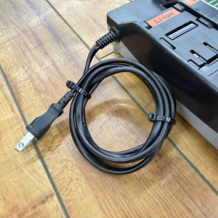 充電動作OK  急速充電器 EZ0L80 【リライズ蓮田店】