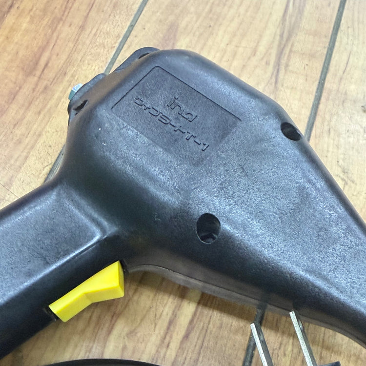 美品 タイル密着張り用電動衝撃工具 ヴィブラート VT-1 【リライズ蓮田店】