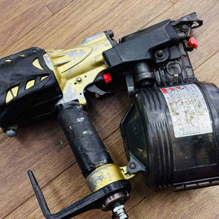 90mm 高圧 釘打ち機 NV90HMC 【蓮田店】