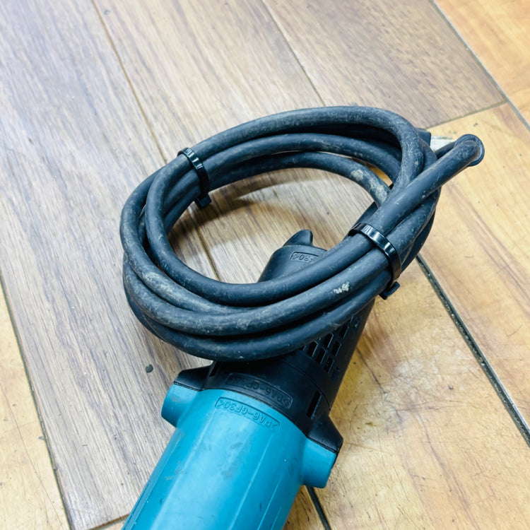 動作確認済み マキタ(makita) 100mm ディスクグラインダー 9533BLA 【リライズ蓮田店】