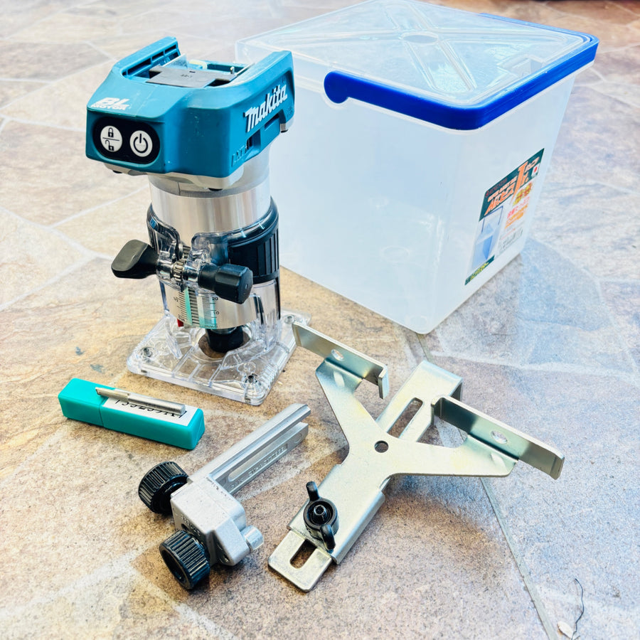◆マキタ(makita) コードレストリマ RT40DZ 【越谷店】