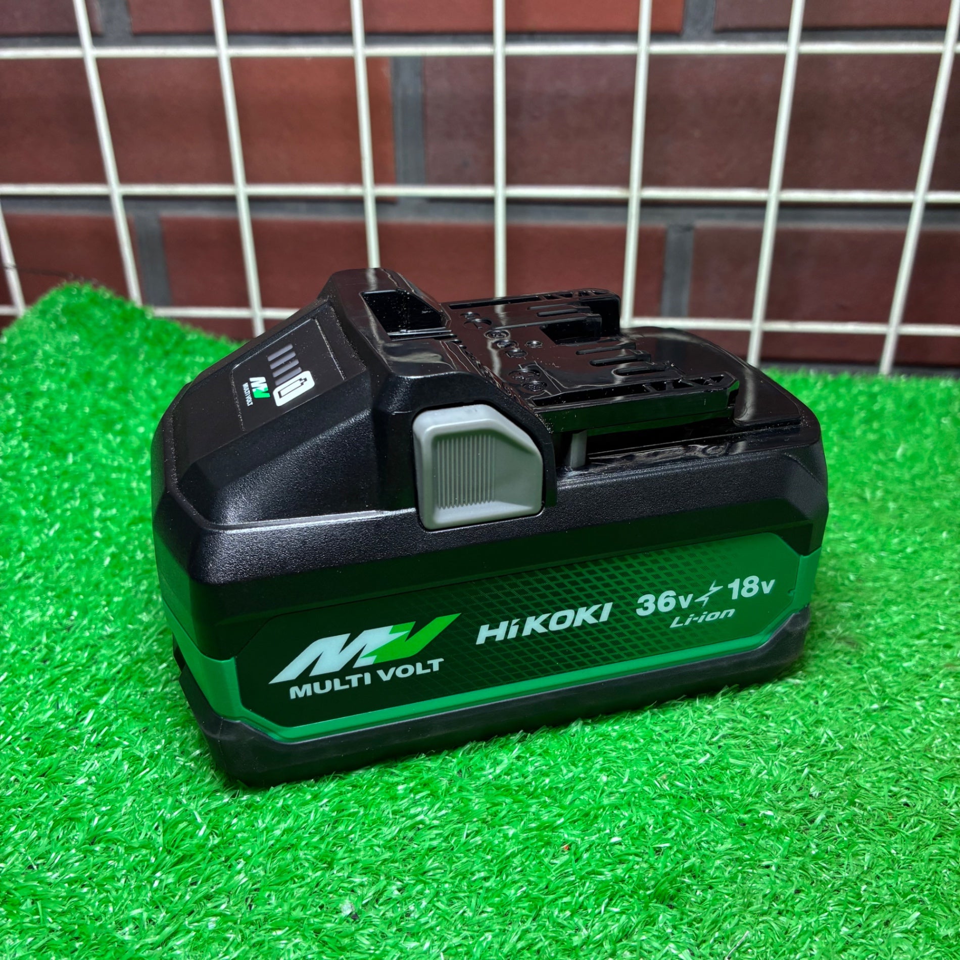 リチウムイオンバッテリー 36V/4.0Ah BSL36B18X 【市川行徳店】