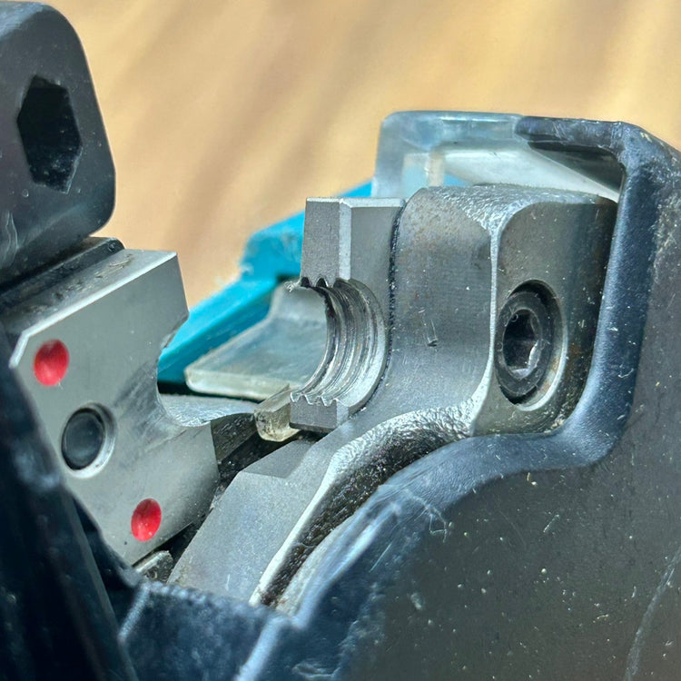 良品 マキタ (makita) 充電式全ネジカッター SC102DZK 本体ケースセット 【船橋馬込店】