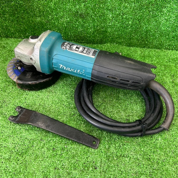ディスクグラインダ 100mm GA4031 【野田愛宕店】