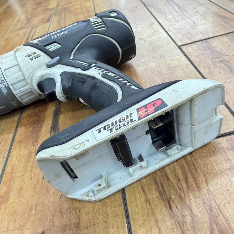 動作確認済み 14.4V 充電振動機能付 ドリルドライバー EZ7960 【リライズ蓮田店】