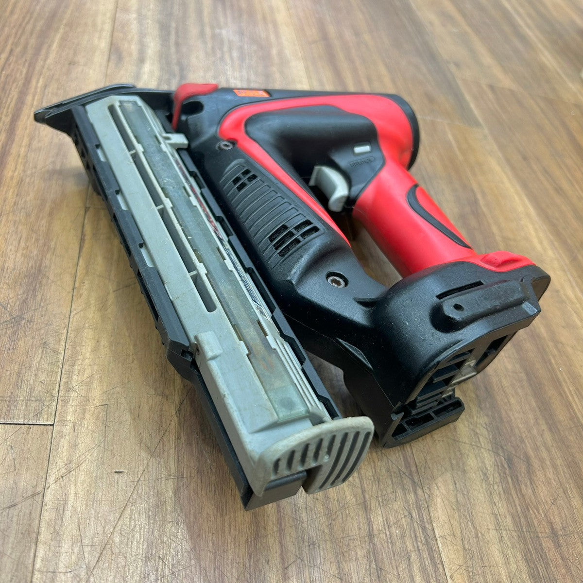 ◆マックス(MAX) コードレスフィニッシュネイラ TJ-35FN2-BC/1850A 【船橋馬込店】