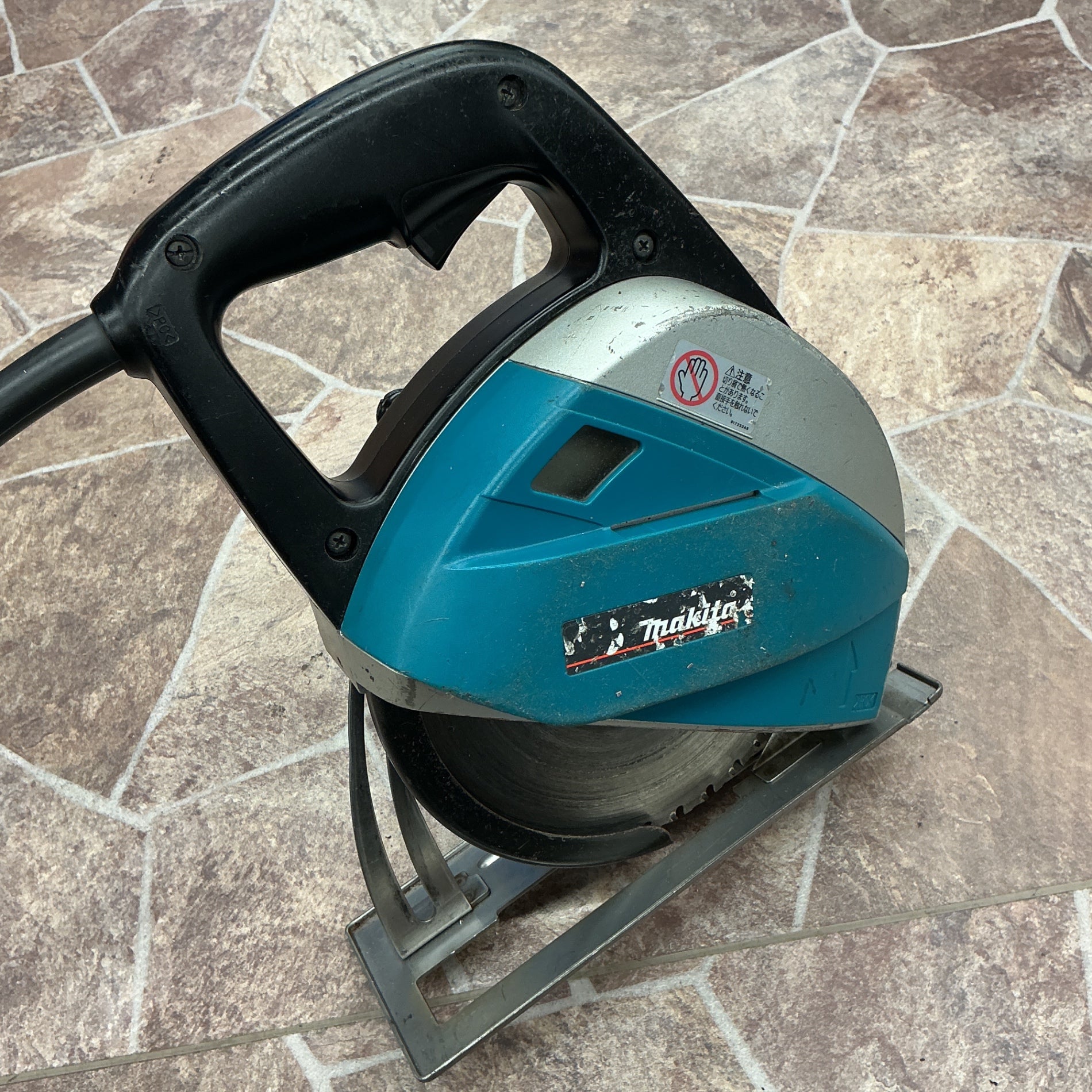 【中古・分解清掃、メンテナンス済み！】 マキタ makita 185mm チップソーカッター 4130N 【越谷店】