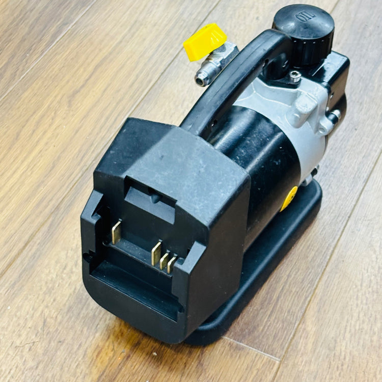 動作確認済  14.4V 充電式真空ポンプ TA150MR MAXバッテリ使用可 本体のみ【リライズ蓮田店】