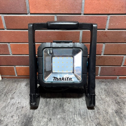 ◆マキタ(makita) コードレスLEDスタンドライト ML805 【市川行徳店】