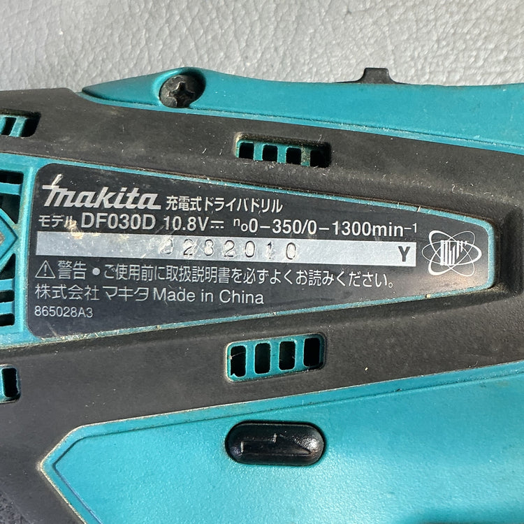【中古】マキタ　10.8Vドライバドリル　DF030　※バッテリー無し  【越谷店】