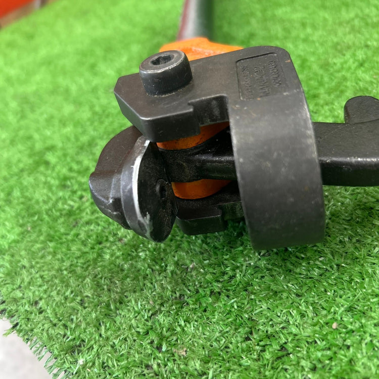 軽量間柱 切り欠き工具 MAKCK32 【野田愛宕店】