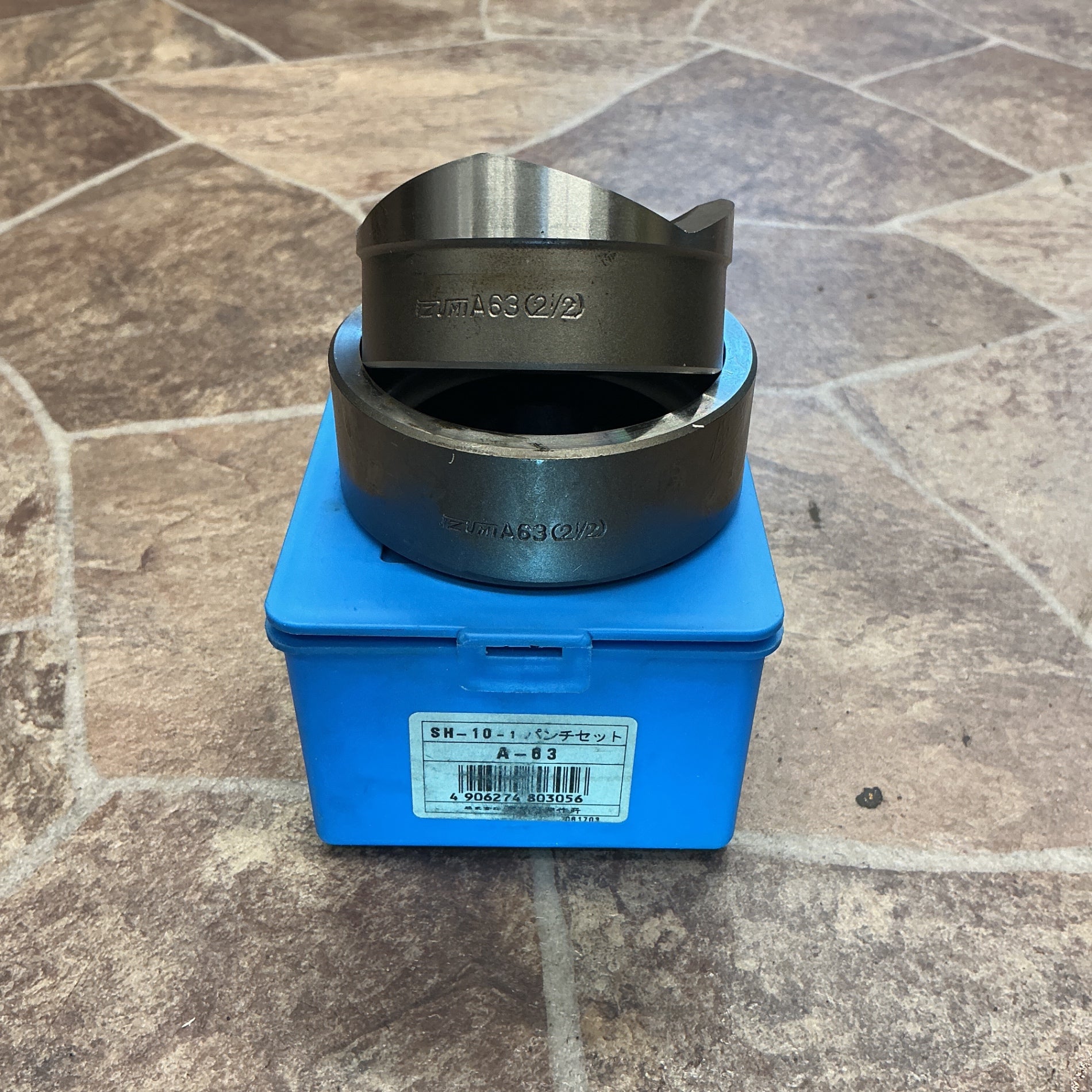 【美品中古】 泉精器(izumi) A-63 パンチセット パンチサイズφ64.4mm 【越谷店】