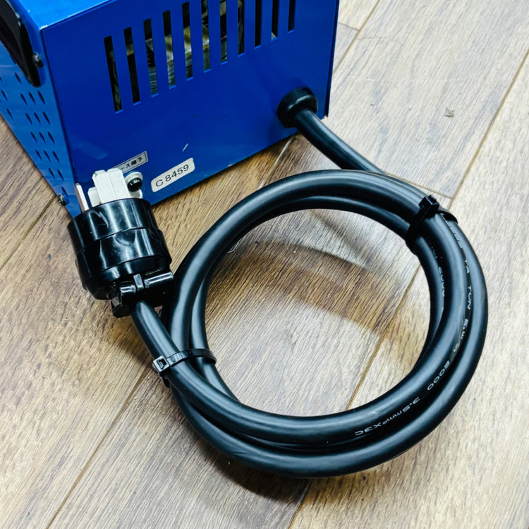 美品 ) ポータブル変圧器 STX-3QB 【リライズ蓮田店】