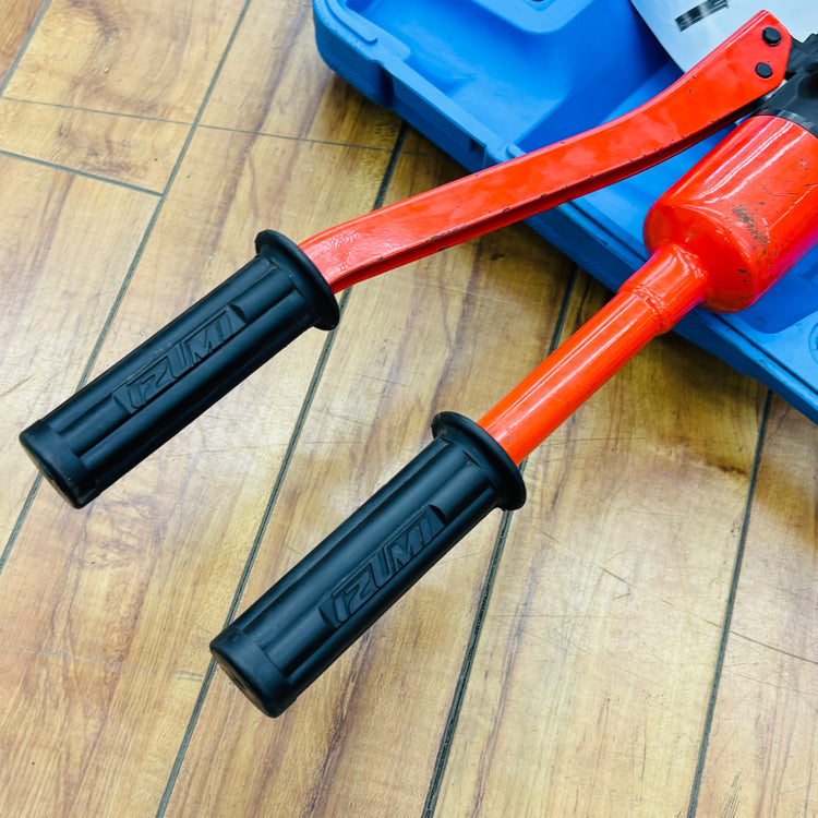 泉精器(izumi) 手動油圧式圧着器 9H-150 ダイス完備【中古】 【蓮田店】