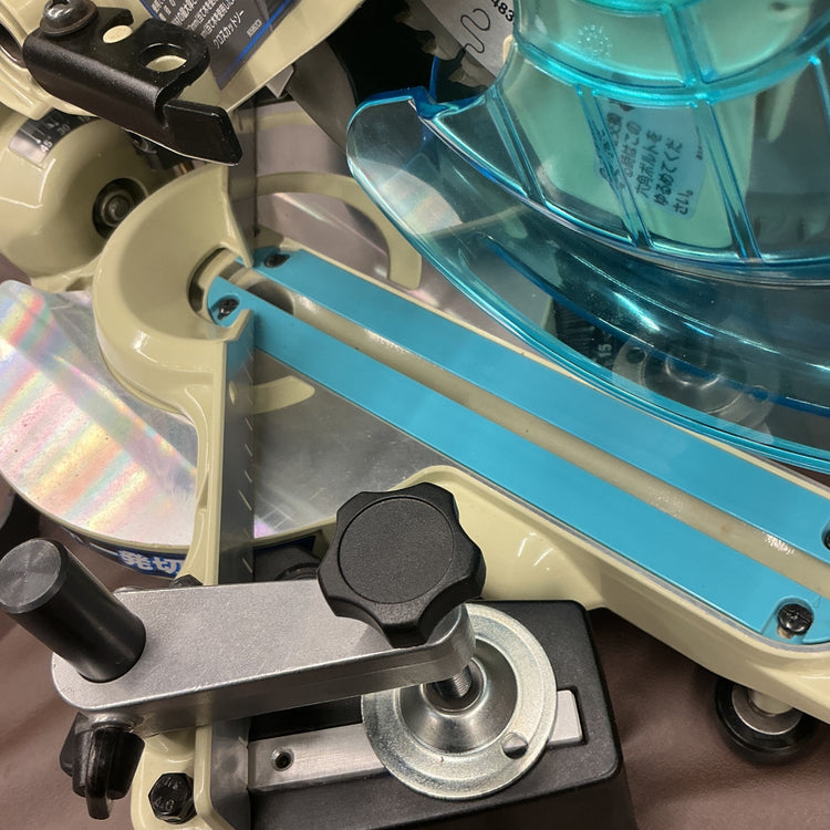 【中古品】マキタ(makita) 165mm 卓上 スライドマルノコ LS0611 【越谷店】