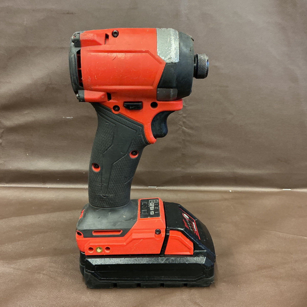 【中古品・3.0Ahバッテリ1個付き！】Milwaukee ミルウォーキー M18 FUEL インパクトドライバー M18 FID3-0X0 JP  【越谷店】