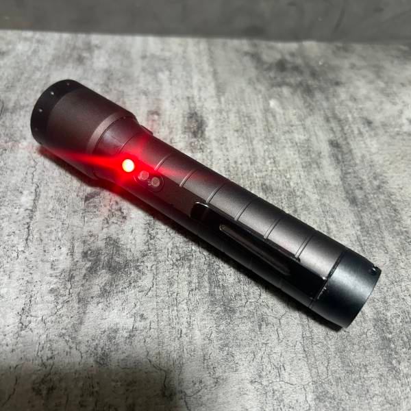 LEDフラッシュライト P7R