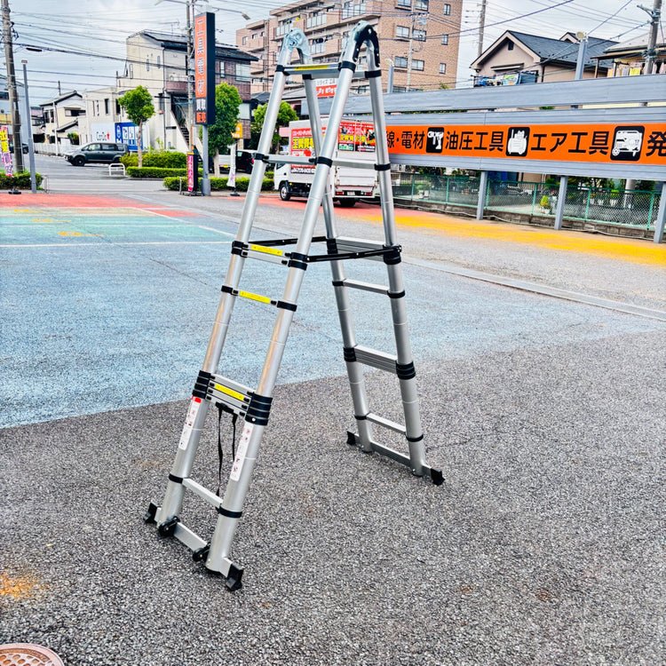 アルミキャスター付き伸縮式延長はしご EN131CE 【越谷店】