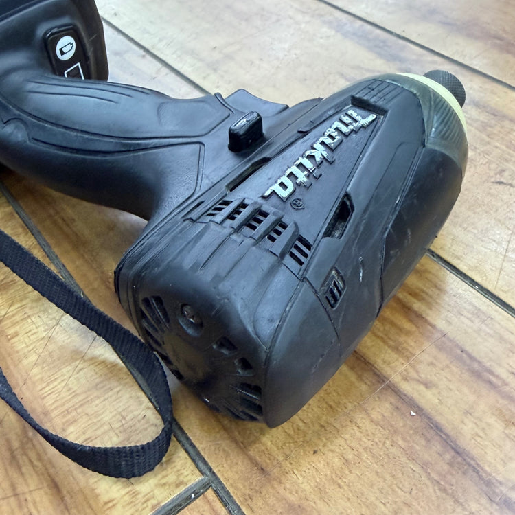回転動作良好 14.4V 充電式インパクトドライバ  黒 TD134DZB 本体のみ【リライズ蓮田店】