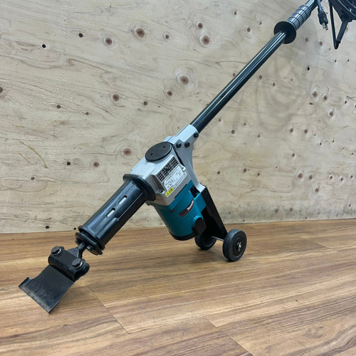 美品 マキタ (makita) 電動ケレン ロングハンドルタイプ HK1800L 【船橋馬込店】